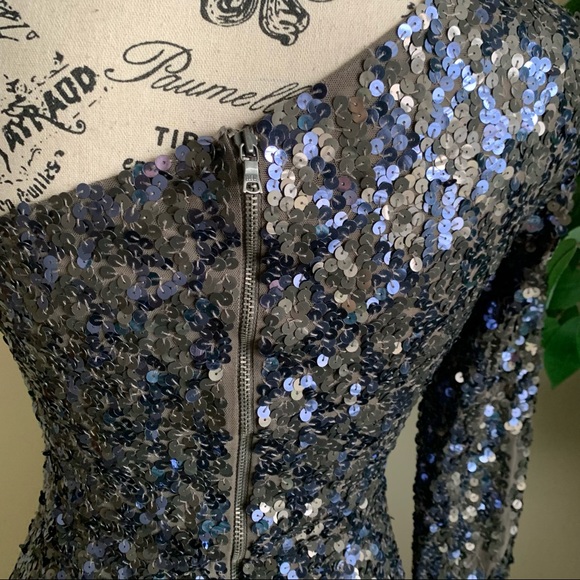 Alice + Olivia Nicky Sequin One-Shoulder Asymmetrical Dress Gray Sz 0 - Picture 10 of 16